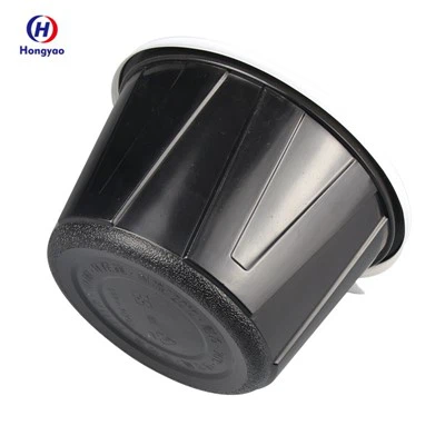 Пластични трпезаријски прибор на отвореном